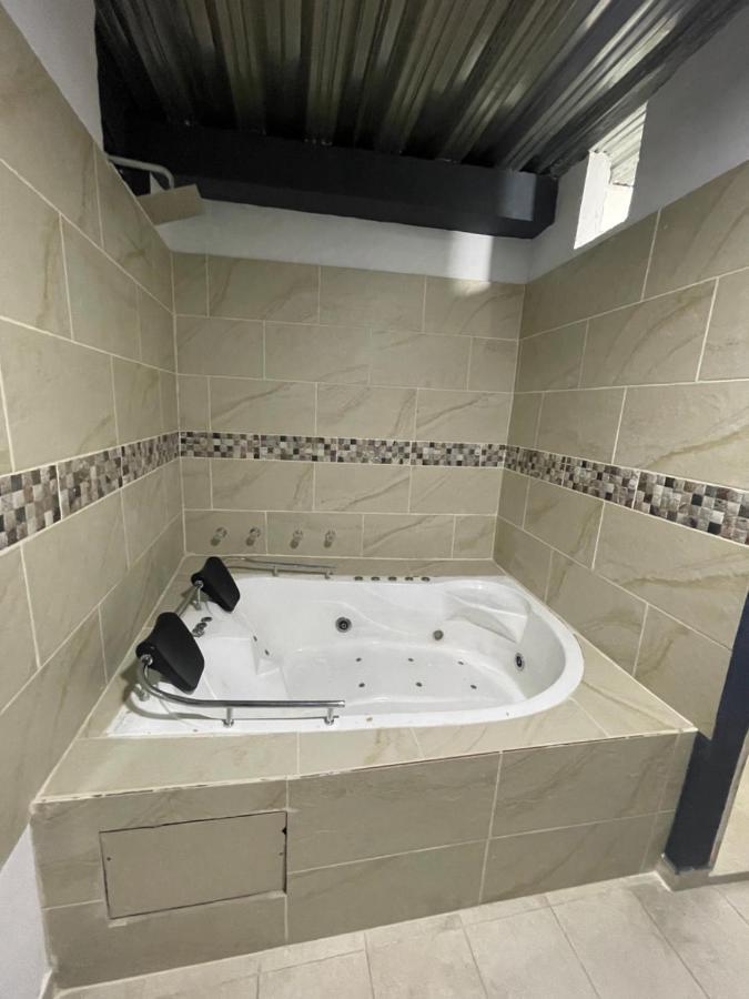 Hotel Select Медельин Экстерьер фото