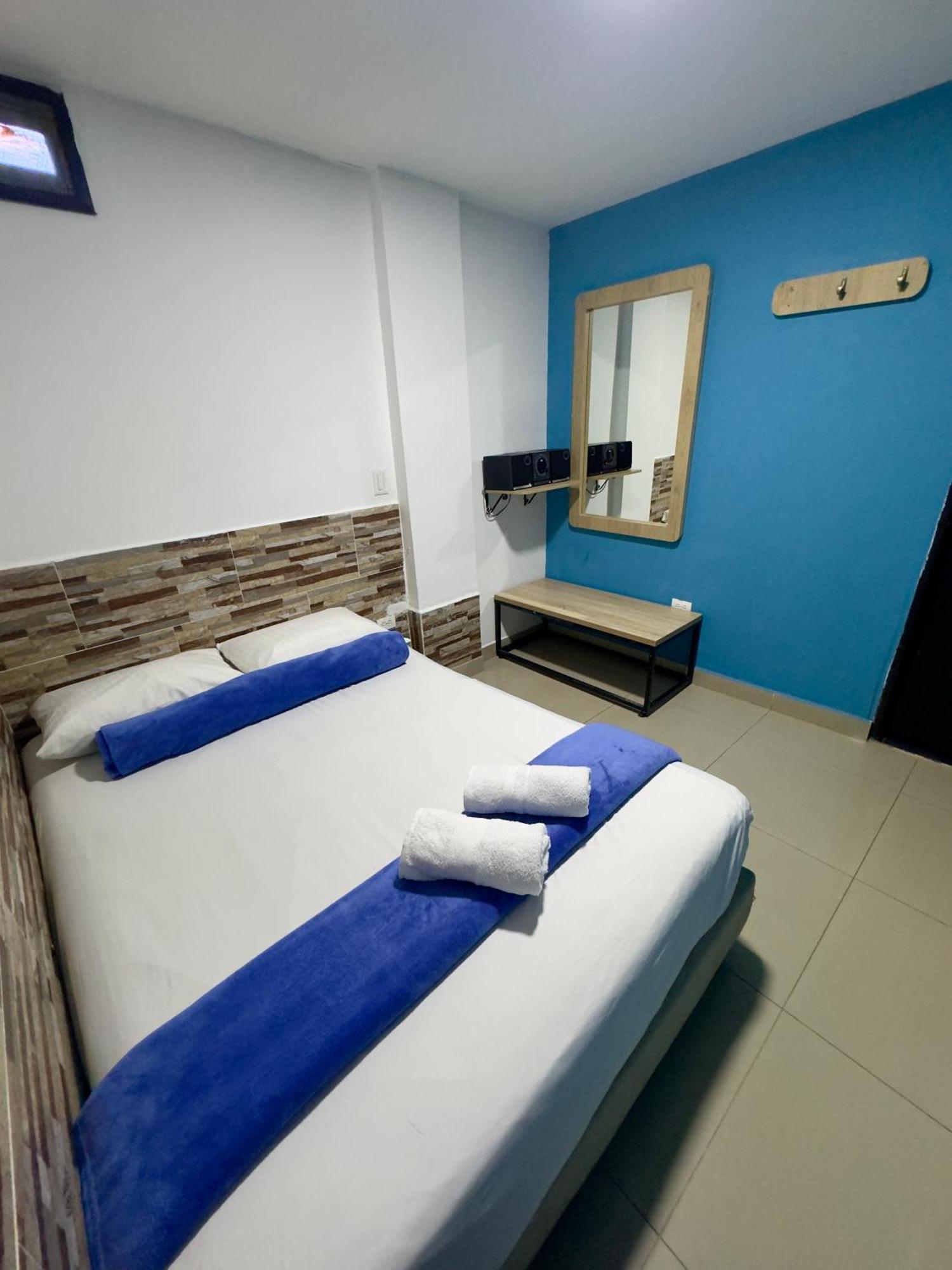 Hotel Select Медельин Экстерьер фото