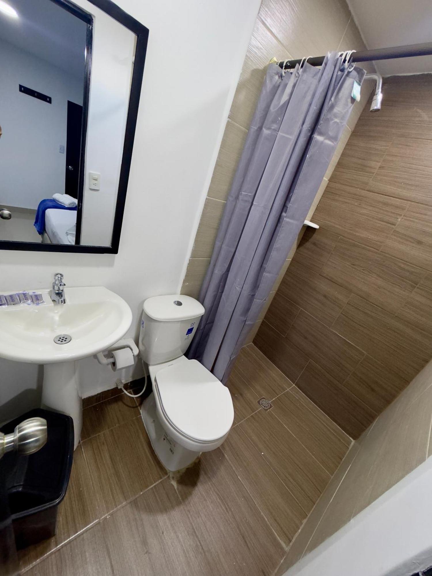 Hotel Select Медельин Экстерьер фото